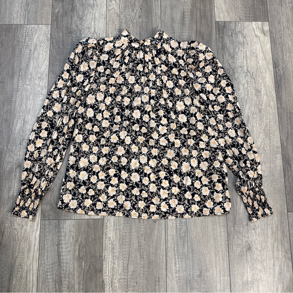 Who What Wear Black and Cream Floral Blouse